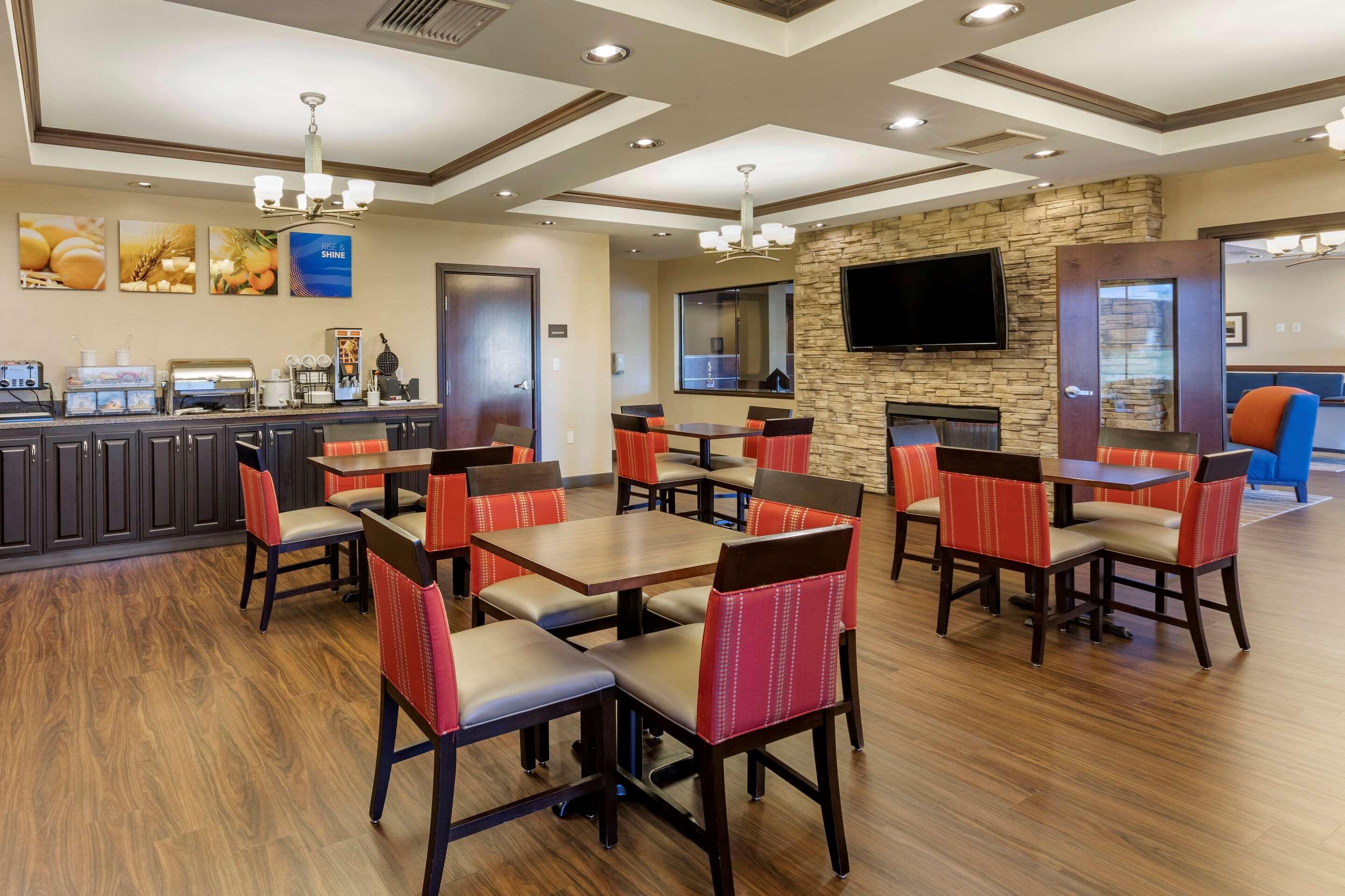 Comfort Inn & Suites Russellville I-40 Exterior foto